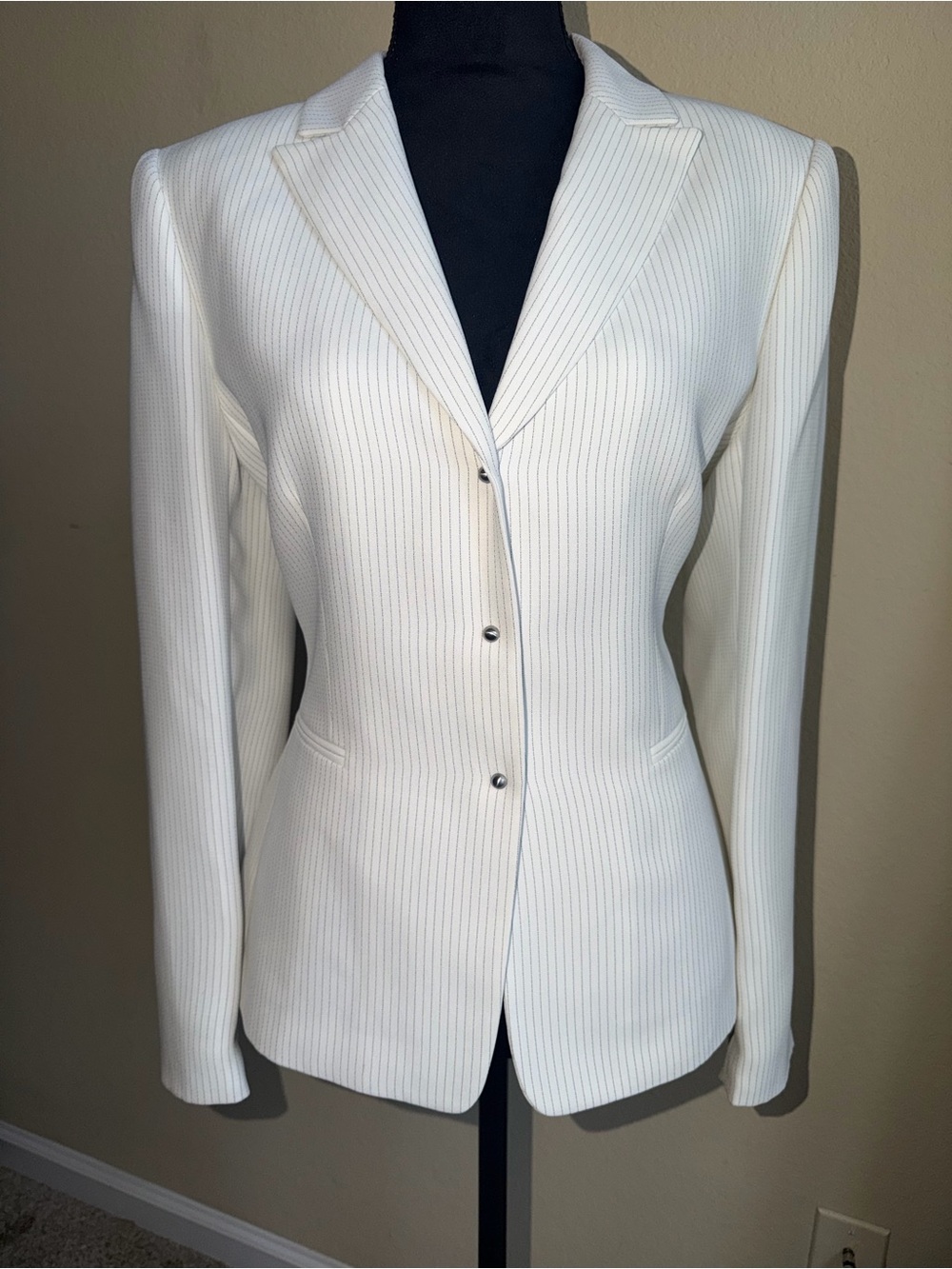Tahari Cream Pinstripe Fitted Blazer